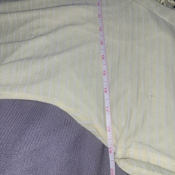Foxy Jeans Pale Yellow and White Striped Short Sleeve Top S - Picture 6 of 10